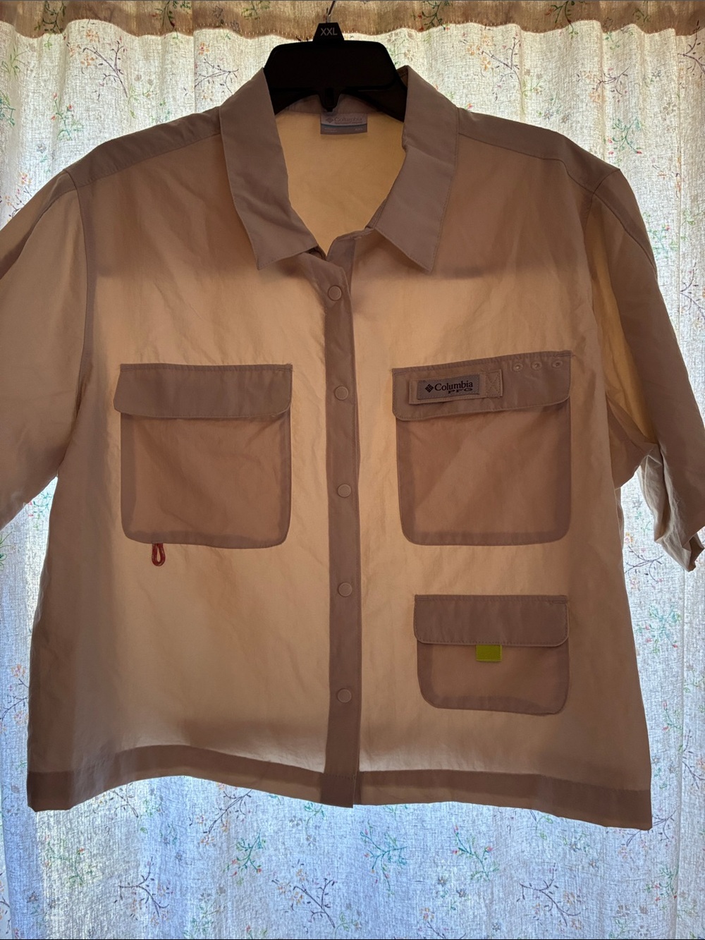 NWOTColumbia Women’s Button-Front Short-Sleeve Utility Shirt in Light Beige XXL